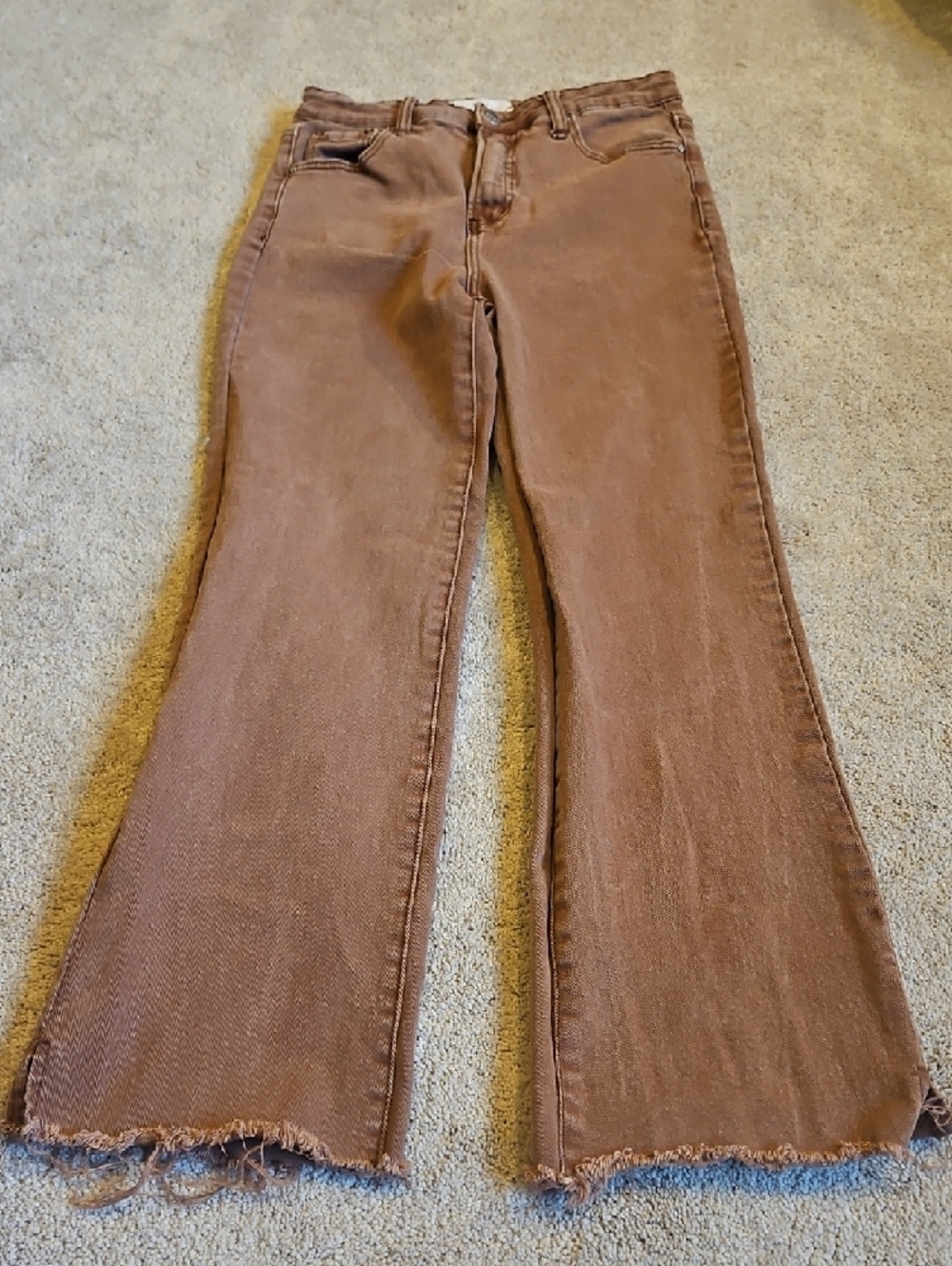 Risen Women's Brown Wide-Leg Jeans with Raw Hem - Picture 9 of 12